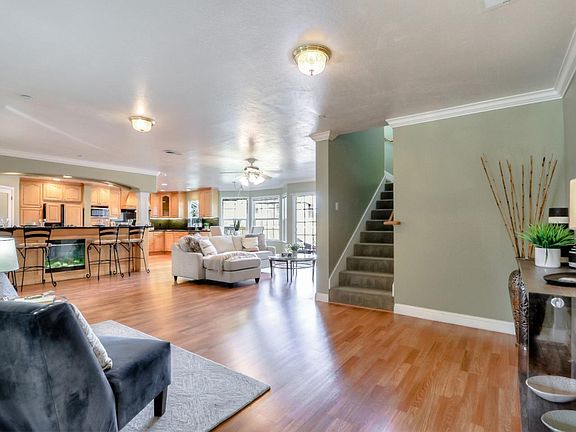 5th image of 1155 Holly Ann Pl