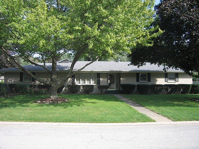 1st image of 280 Pine Dr