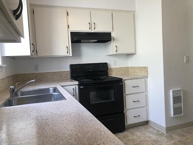 Photo Similar *White appliances