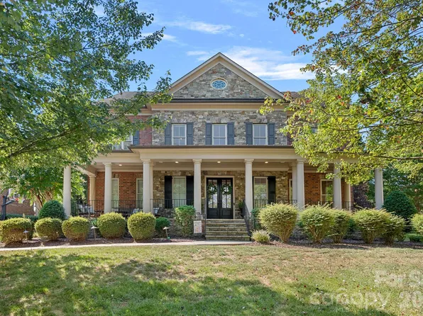 1104 Longwood Ct, Matthews, NC 28104