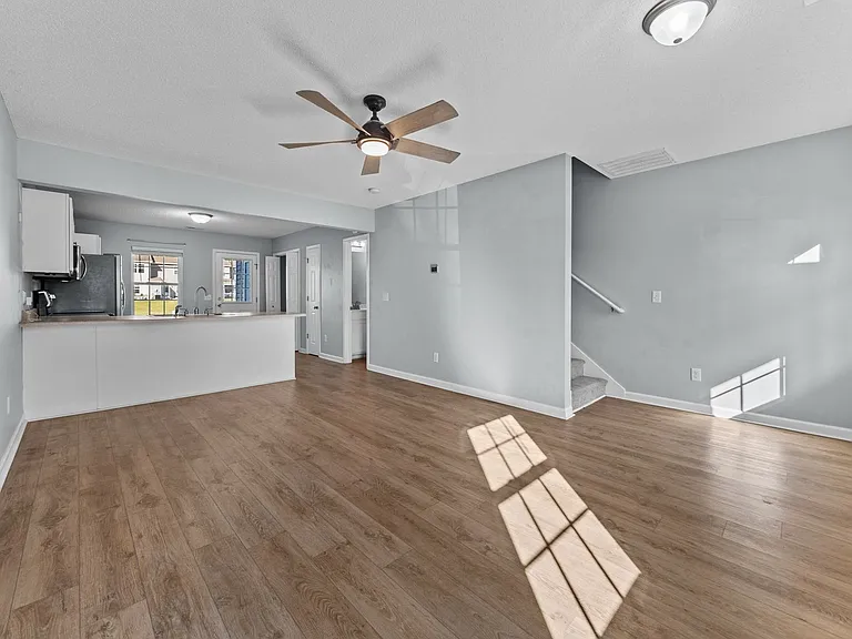 200 Lanieve Ct #7 — Photo 3