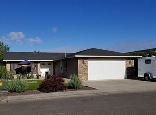2674 S 11th St, Lebanon, OR 97355