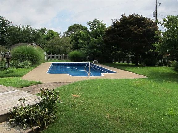 4th image of 617 Township Road 1233