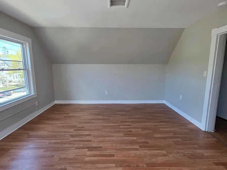 299 Norton St #3A — Photo 11