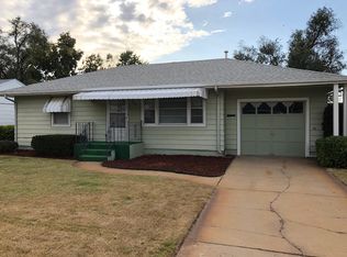 906 Kenison Rd, Salina, KS 67401