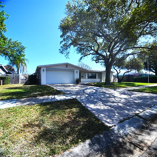 405 Sparrow Dr Photo 1