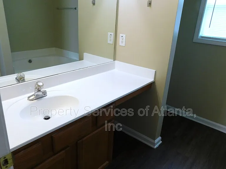 2379 Tullamore Cir — Photo 23
