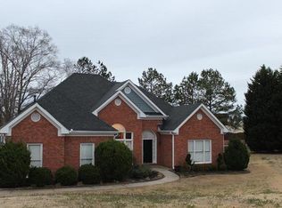 3900 Spring Manor Ct, Loganville, GA 30052