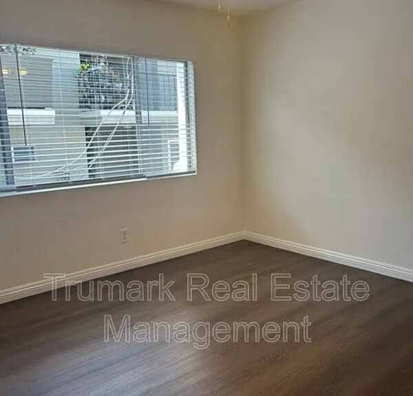 1346 N Columbus Ave #3 — Photo 14
