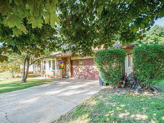 2nd image of 56609 Diamond Dr