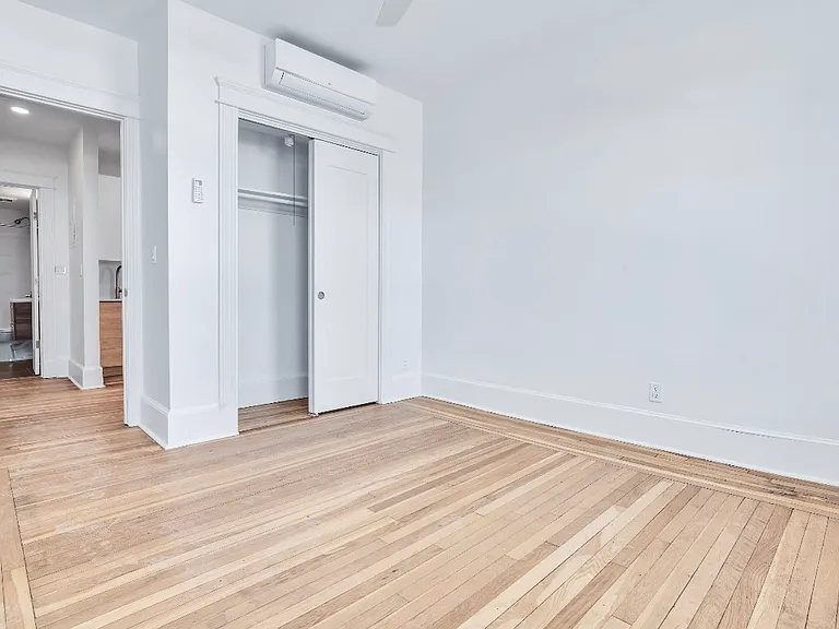 1024 Commonwealth Ave #506 — Photo 13