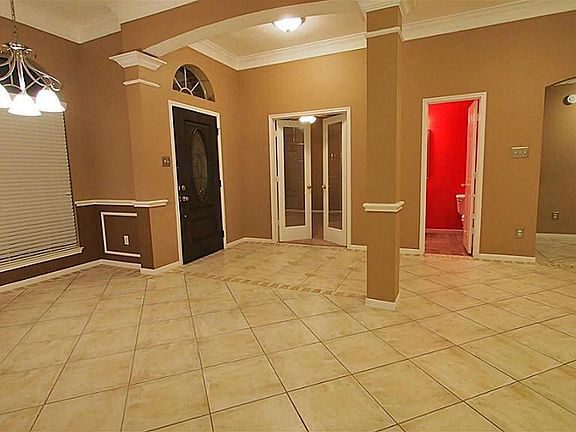 2nd image of 502 Marble Hill Dr