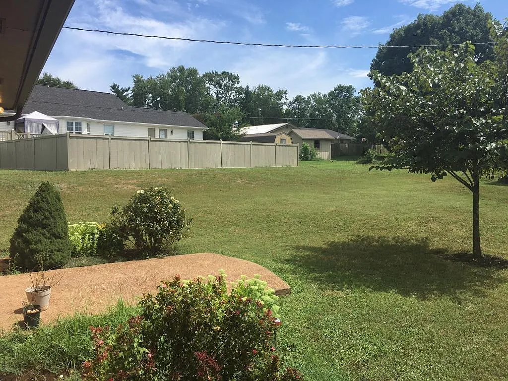 4119 Meadowlark Ln — Photo 4