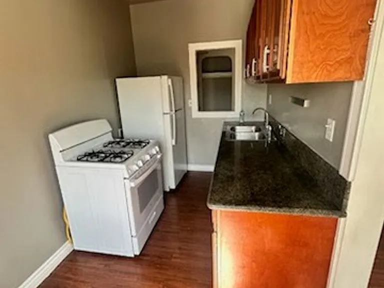 Alexandria Apartments LLC — Photo 43