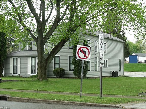 3rd image of 20 South Ave