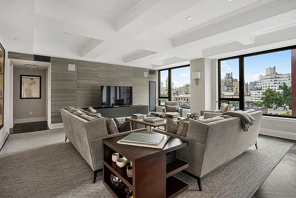 Sold by Compass | media 1