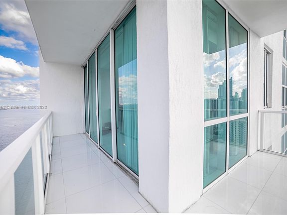 2nd image of 665 NE 25th St #Penthouse I-04
