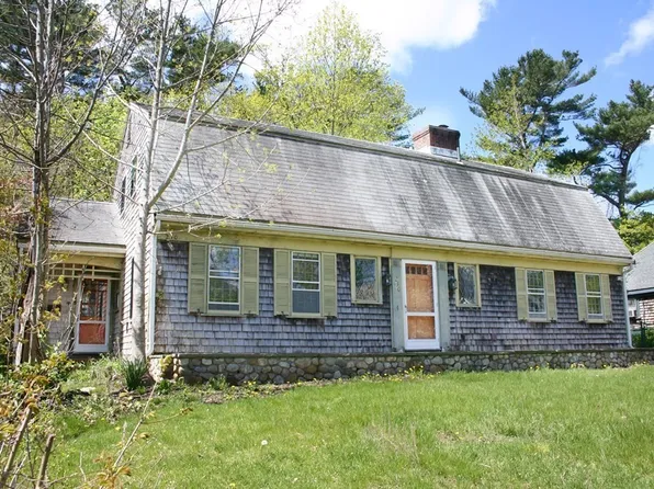230 High St, Wareham, MA 02571