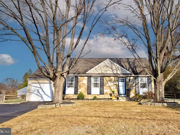 58 Valley View Rd, Chalfont, PA 18914