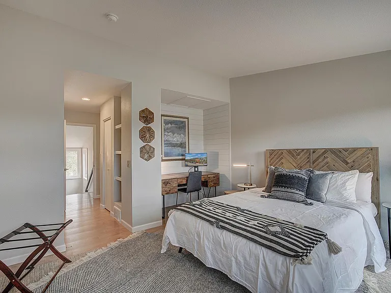 418 Bayview Dr #E — Photo 11