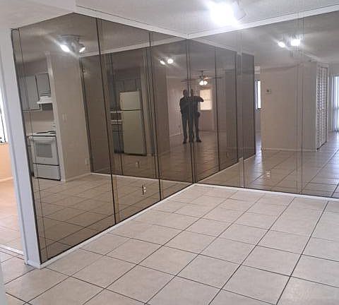 3rd image of 2671 Riverside Dr APT 6