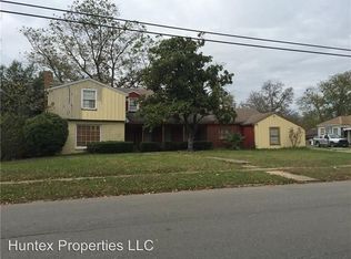 1820 Walnut St, Greenville, TX 75401