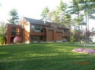 22 Adam Dr, Hudson, NH 03051