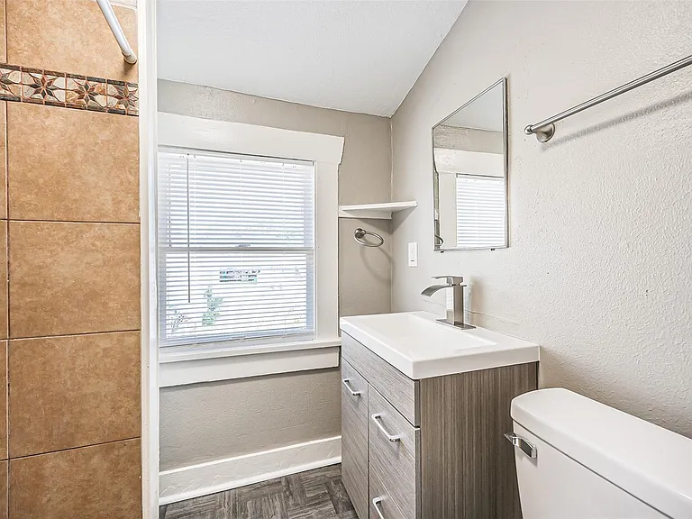 216 Redan St #5 — Photo 22