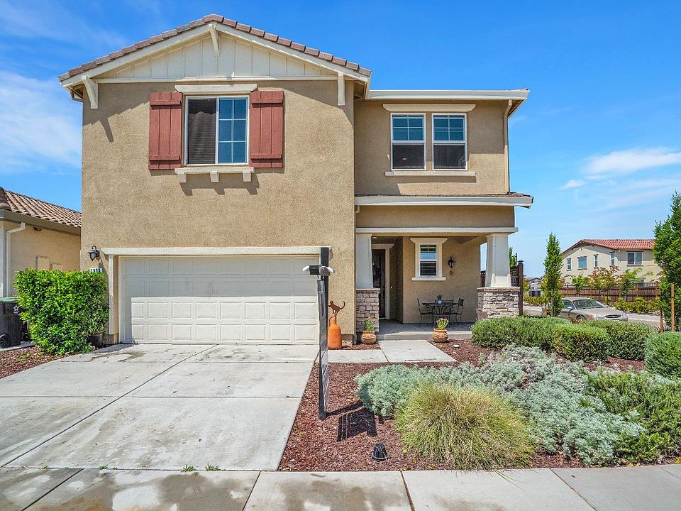 1st image of 1853 Plumas Dr