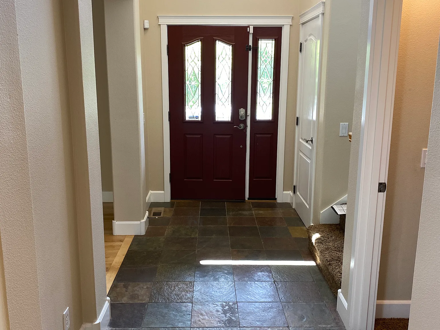 4 bed, 2.5 bath, 2133 sqft, $3,150 — Photo 3