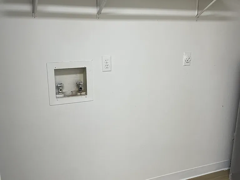 washer dryer hook ups