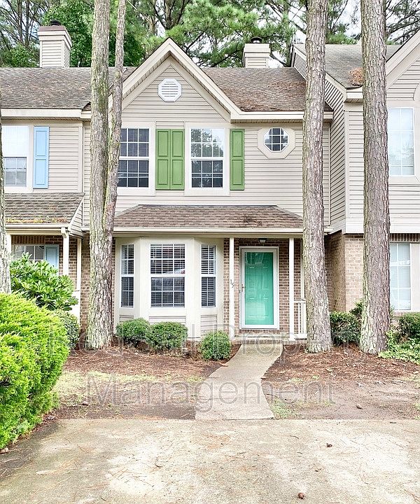 1st image of 15 Woodall Dr