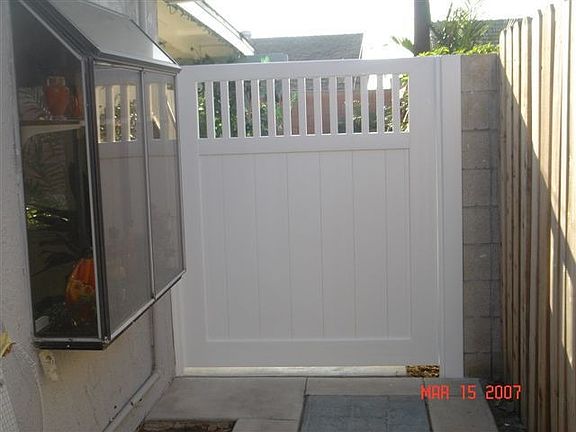 New Side Gate