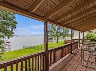 17 Shoreline Dr, Malakoff, TX 75148