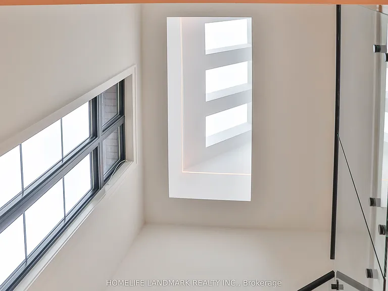 12 Bernice Ave — Photo 16