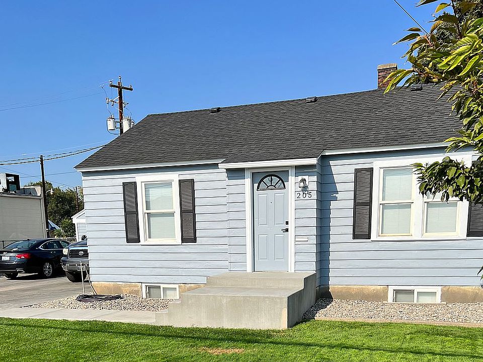 1st image of 205 W Mead Ave