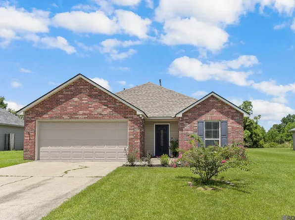 39474 Old Cornerstone Ct, Prairieville, LA 70769