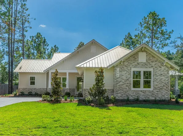 1086 County Highway 3280, Freeport, FL 32439