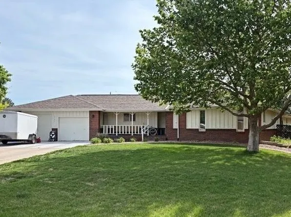 3904 Fairway Dr, Hays, KS 67601