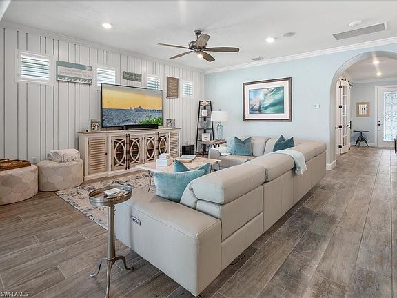 4th image of 20024 Siesta Key CT