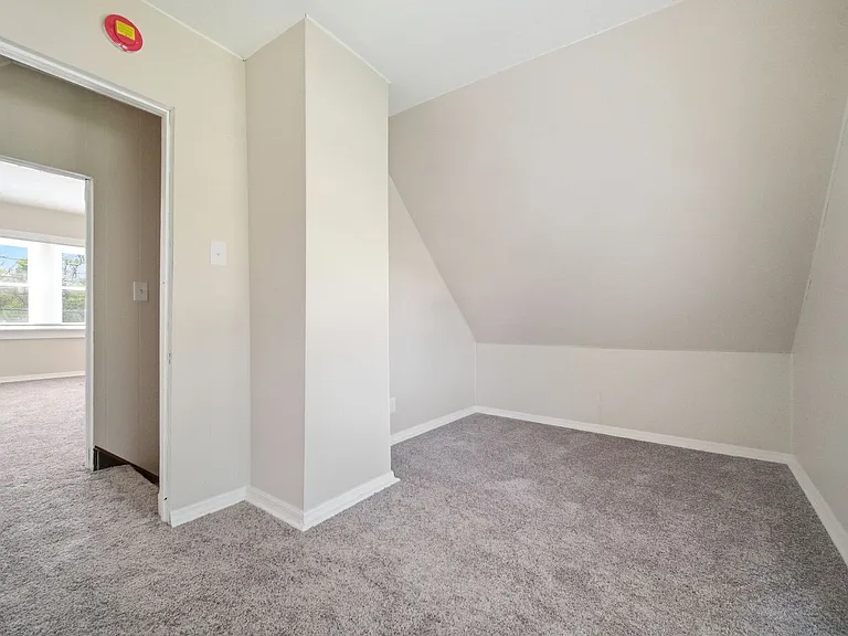 3881 W 117th St — Photo 14