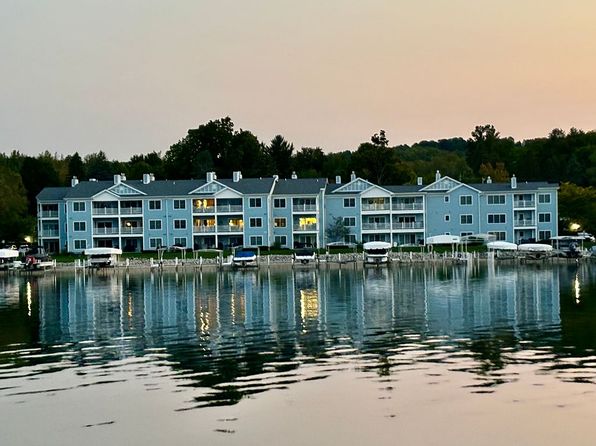 420 N Lake St UNIT 209