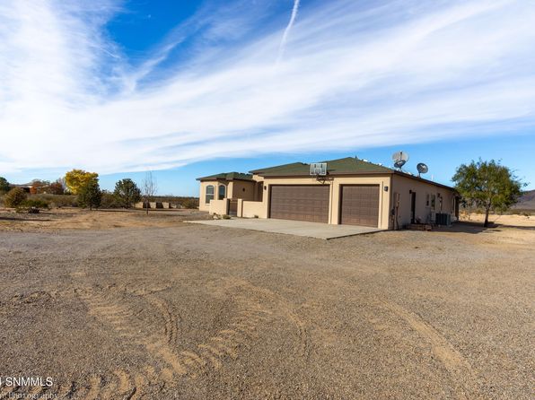 229 Vista Del Rey Dr, Vado, NM 88072