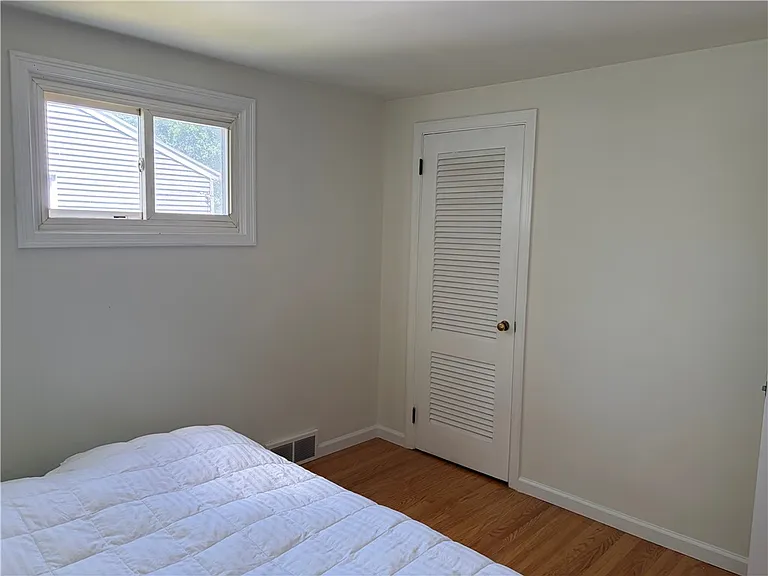 18 Briggs Ave #18 — Photo 16