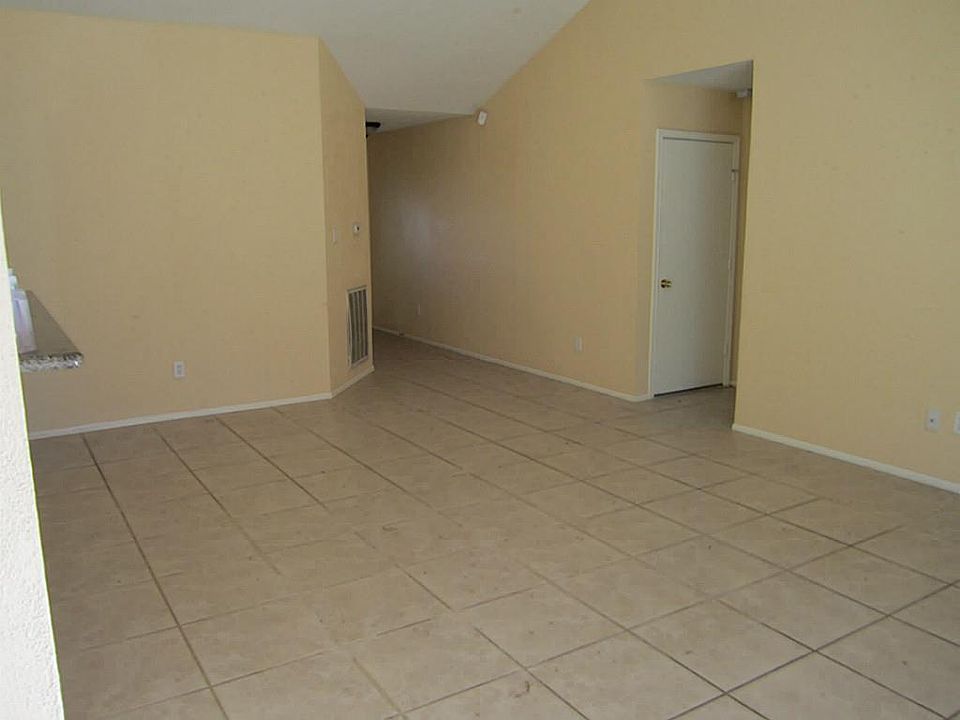 1st image of 1322 Silver Morning Dr