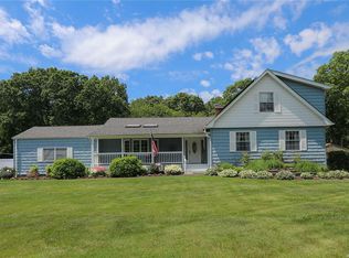 159 Church Rd, Great River, NY 11739