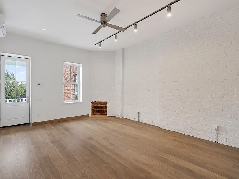316 Wall St #2 — Photo 17