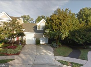 1256 Woodbrook Ct, Reston, VA 20194