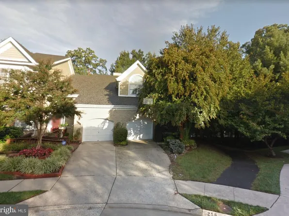 1256 Woodbrook Ct, Reston, VA 20194