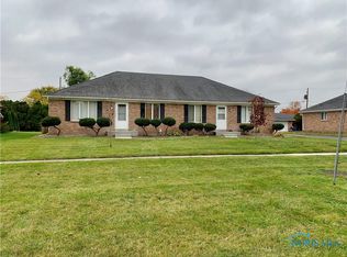 3248 Seaman Rd, Oregon, OH 43616